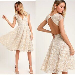 Lulu's Jacqueline Champagne Floral Embroidered Backless Midi Dress Sz L